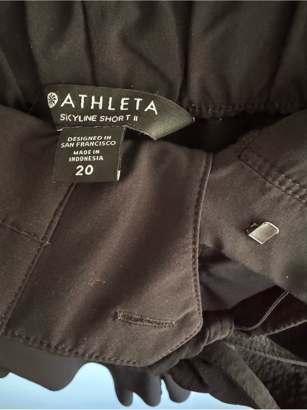 Athleta Black Skyline High-Waist Tie-Belt Women's Shorts - Picture 3 of 6